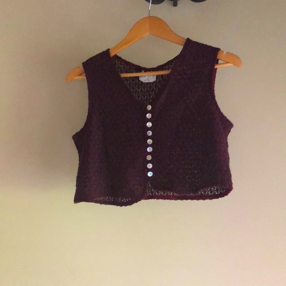 Maroon button up vest. Small Size, Brand I -N SAN FRANCISCO.